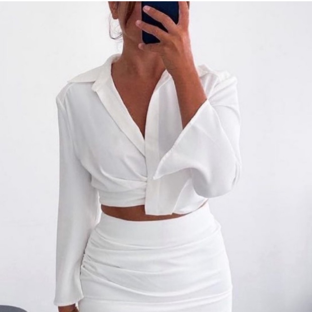 Zara pleated crop top blouse chemise